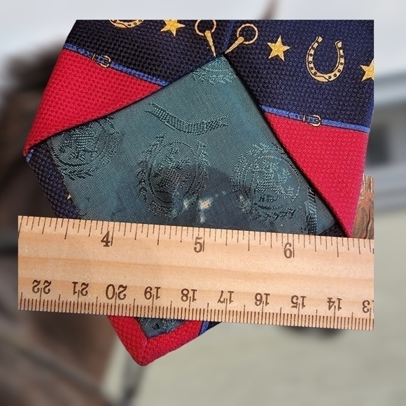 VINTAGE Tommy Hilfiger Men's Horse Shoe Equestrian Show 100% Silk Necktie - Picture 2 of 7